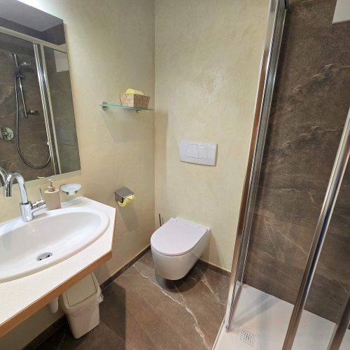 gaestehaus-burgi-zillertal-bad-wc-dusche-4