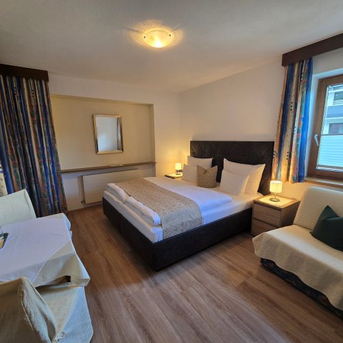 gaestehaus-burgi-zillertal-tirol-doppelbett-5
